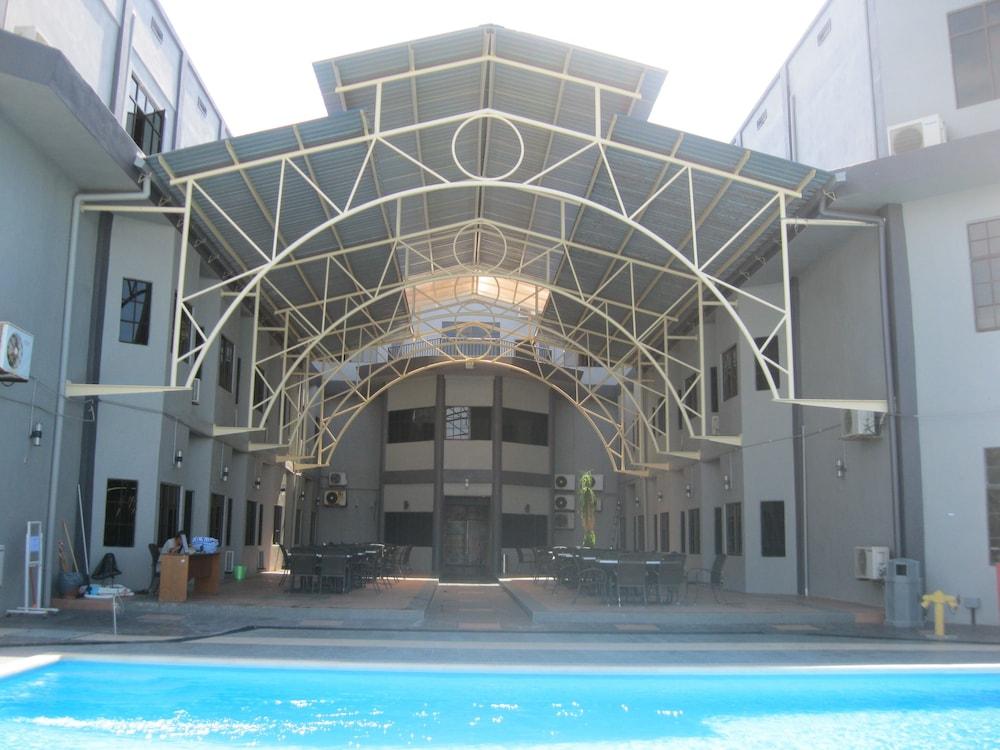 Resor Star Pantai Cenang (Langkawi)